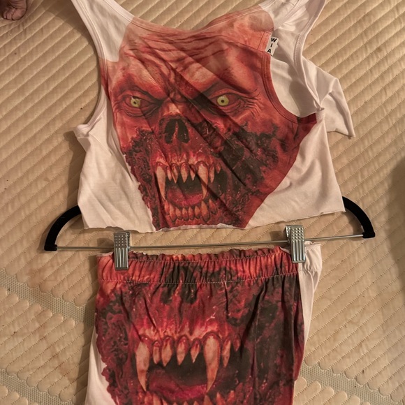 WIA collections Graphic Women's Set - Picture 3 of 3